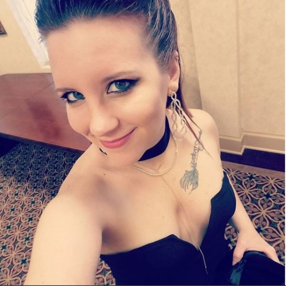 Meet your Poshinista , Dani ~~~~~ - Picture 4 of 7